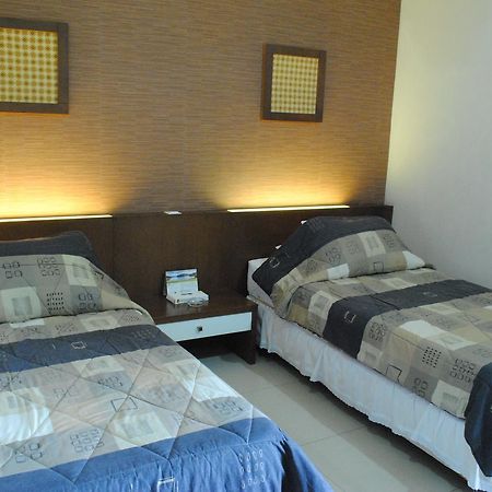 Hotel Wisata Baru セラン エクステリア 写真