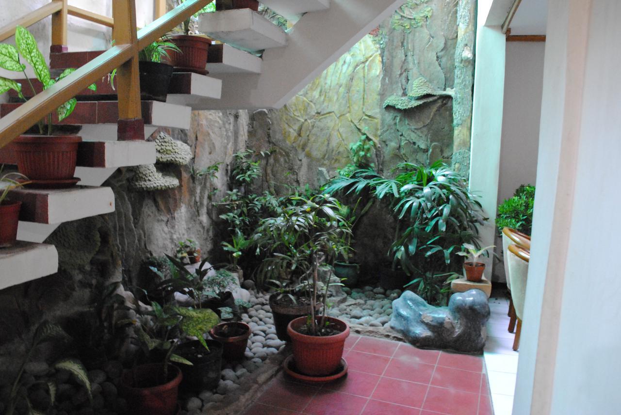 Hotel Wisata Baru セラン エクステリア 写真